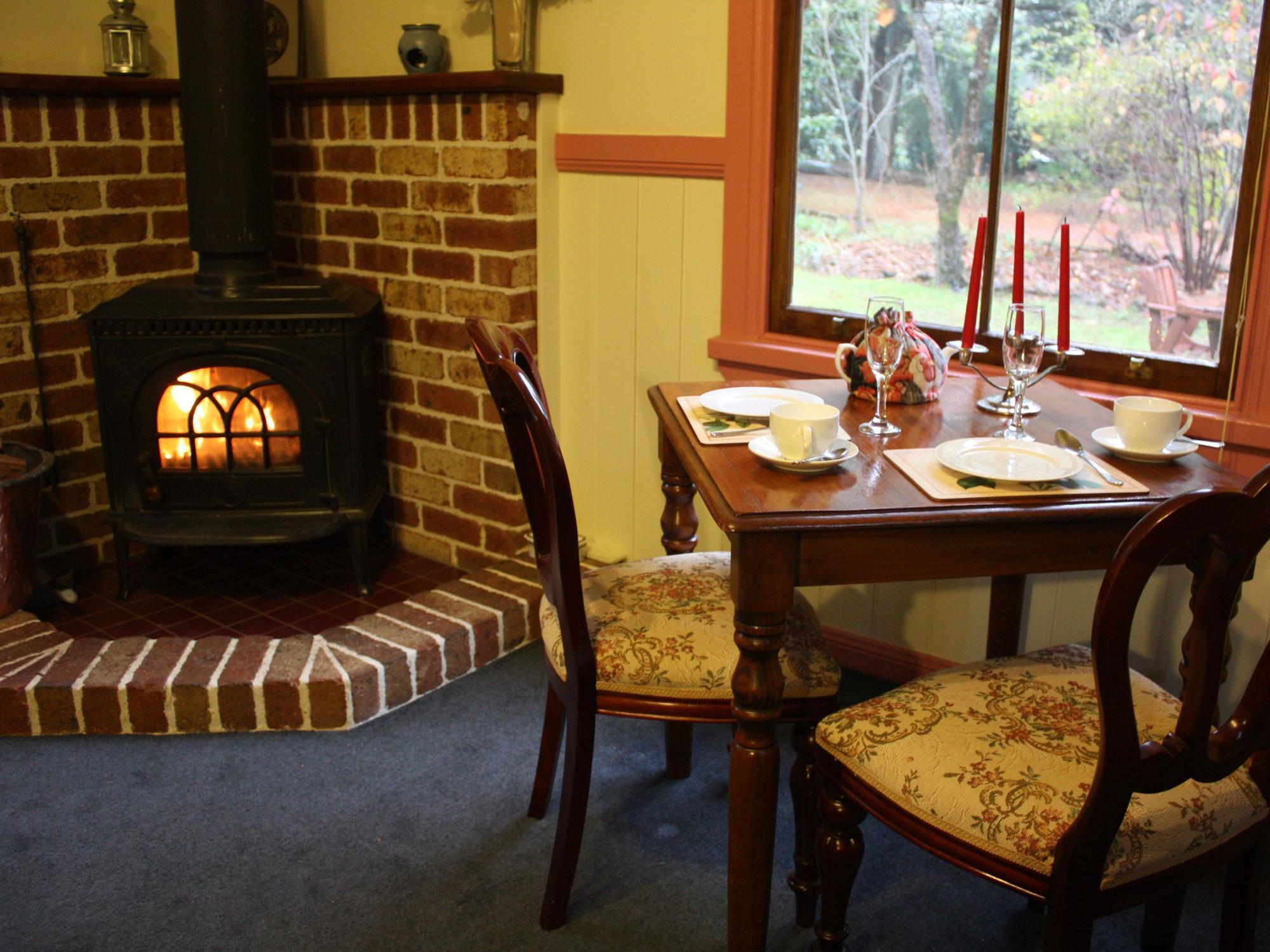 ブラックヒース シークレッツ ハイドアウェイ スイーツ Bed & Breakfast エクステリア 写真